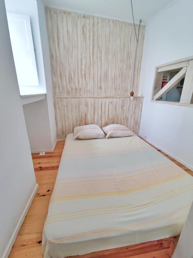 Small Lovely Studio Lisbon Bagian luar foto